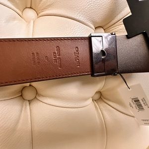 Plaque Buckle Cut To Size Reversible Belt, 38Mod PLQ SIG LT BL CQ009 QBLVW